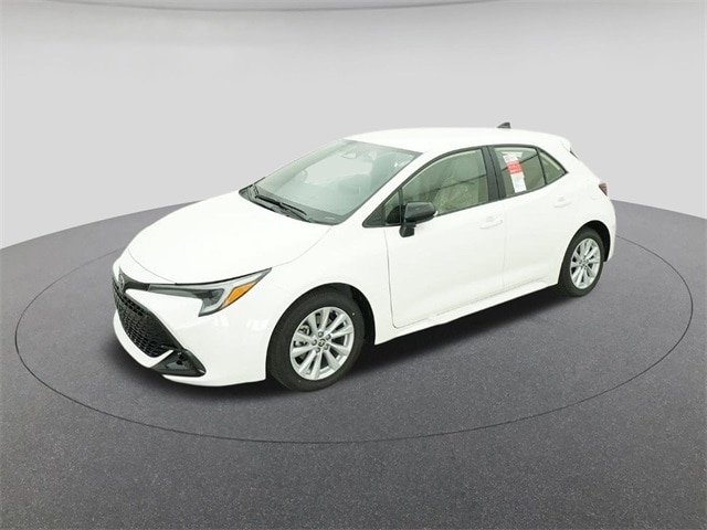 2026 Toyota Corolla Hatchback SE's photo