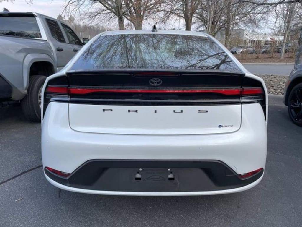 Used 2026 Toyota Prius LE Hatchback