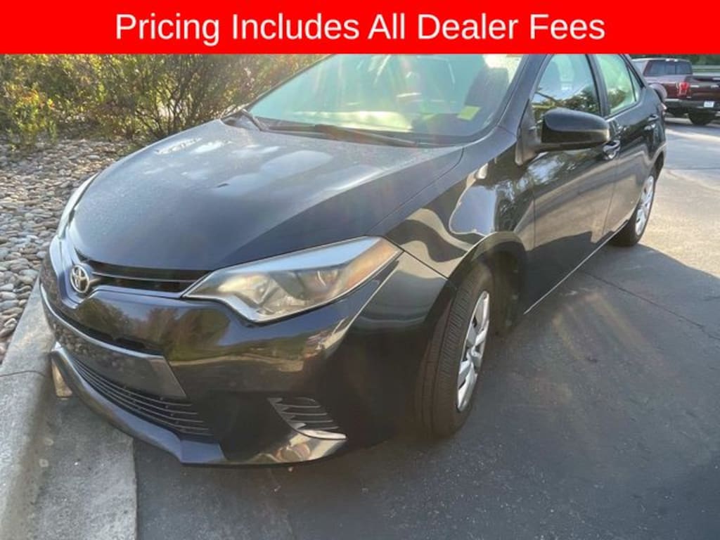 Used 2015 Toyota Corolla LE Sedan