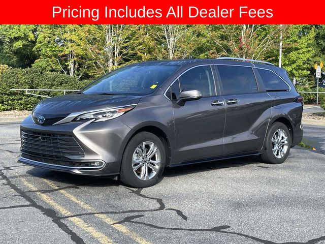 2023 Toyota Sienna Minivan/Van 