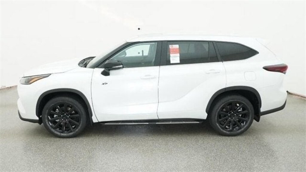 New 2026 Toyota Highlander XLE SUV