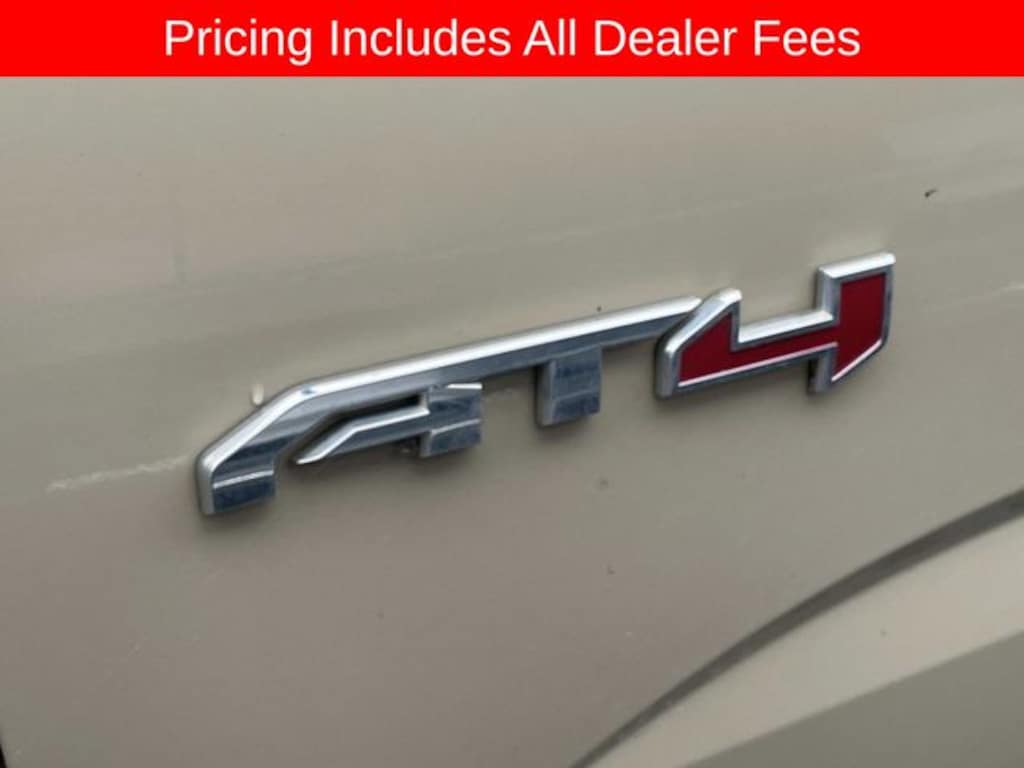 Used 2022 GMC Canyon AT4 w/Leather Truck
