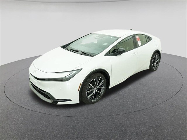 2026 Toyota Prius XLE's photo