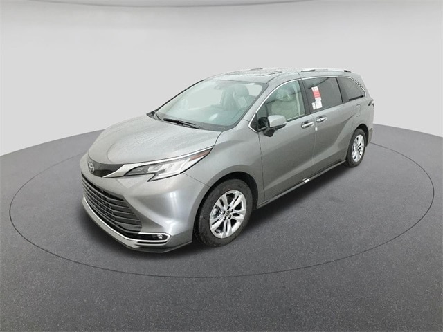 2026 Toyota Sienna Limited's photo