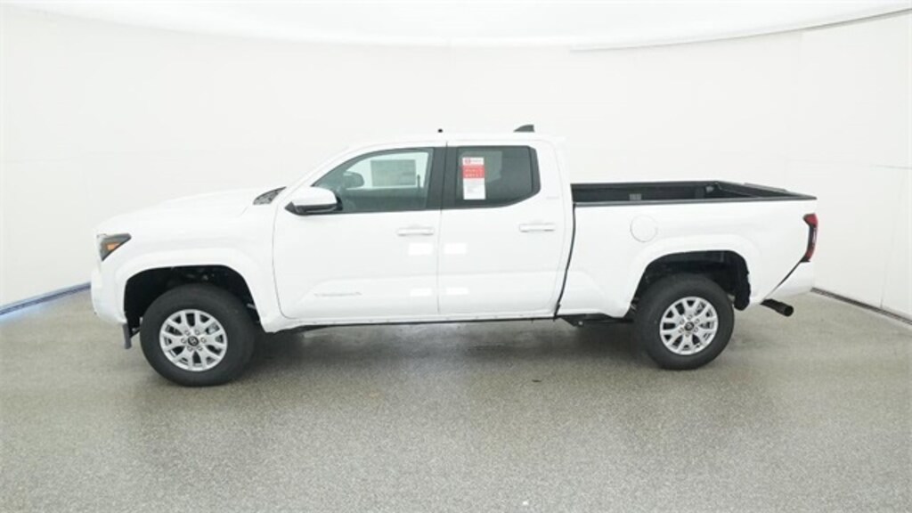 New 2025 Toyota Tacoma SR5 Truck Double Cab