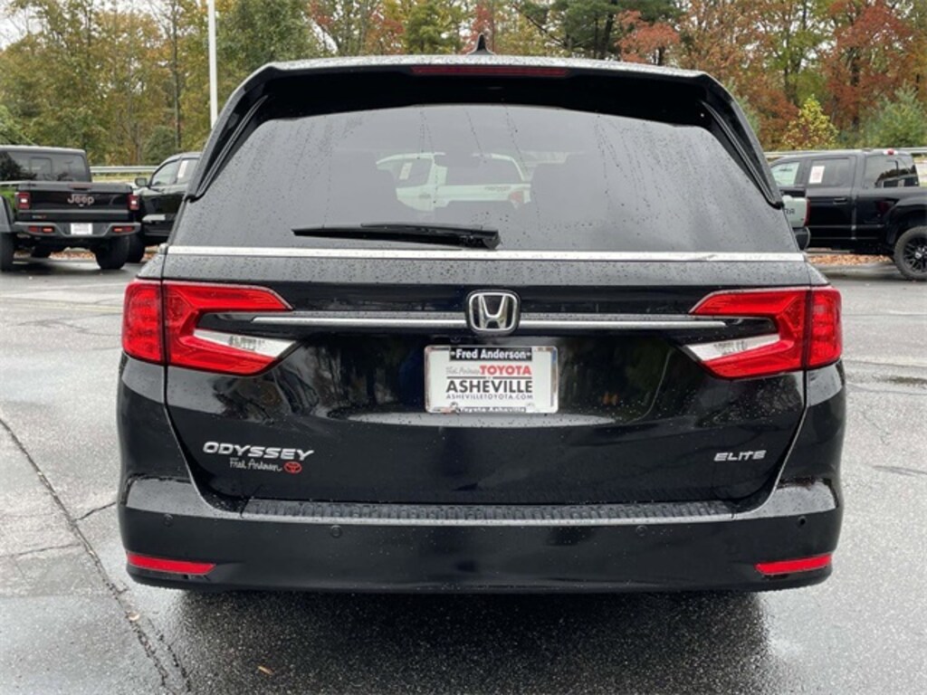 Used 2023 Honda Odyssey Elite Minivan/Van