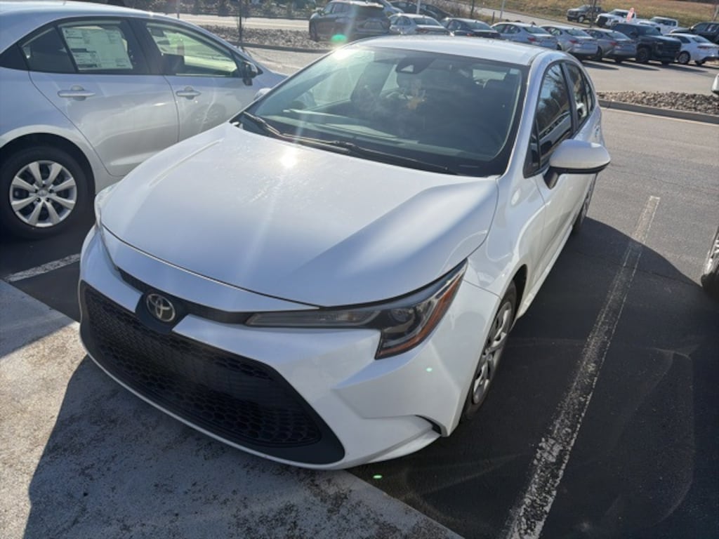 Used 2020 Toyota Corolla LE Sedan