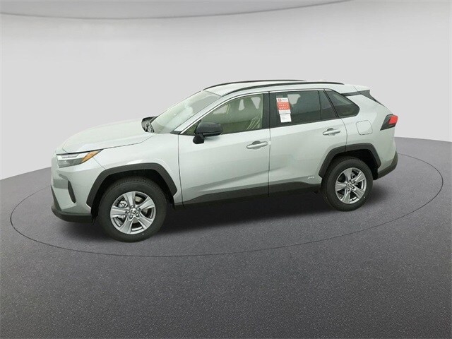 2025 Toyota RAV4 Hybrid LE photo 2