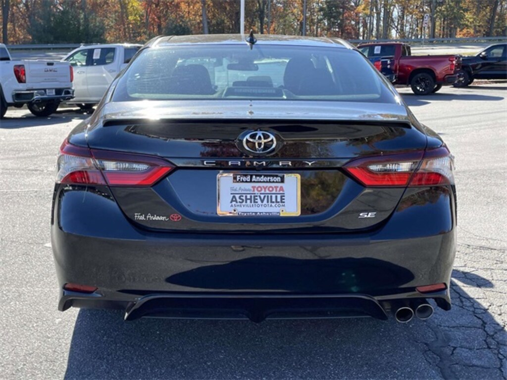 Used 2023 Toyota Camry SE Sedan