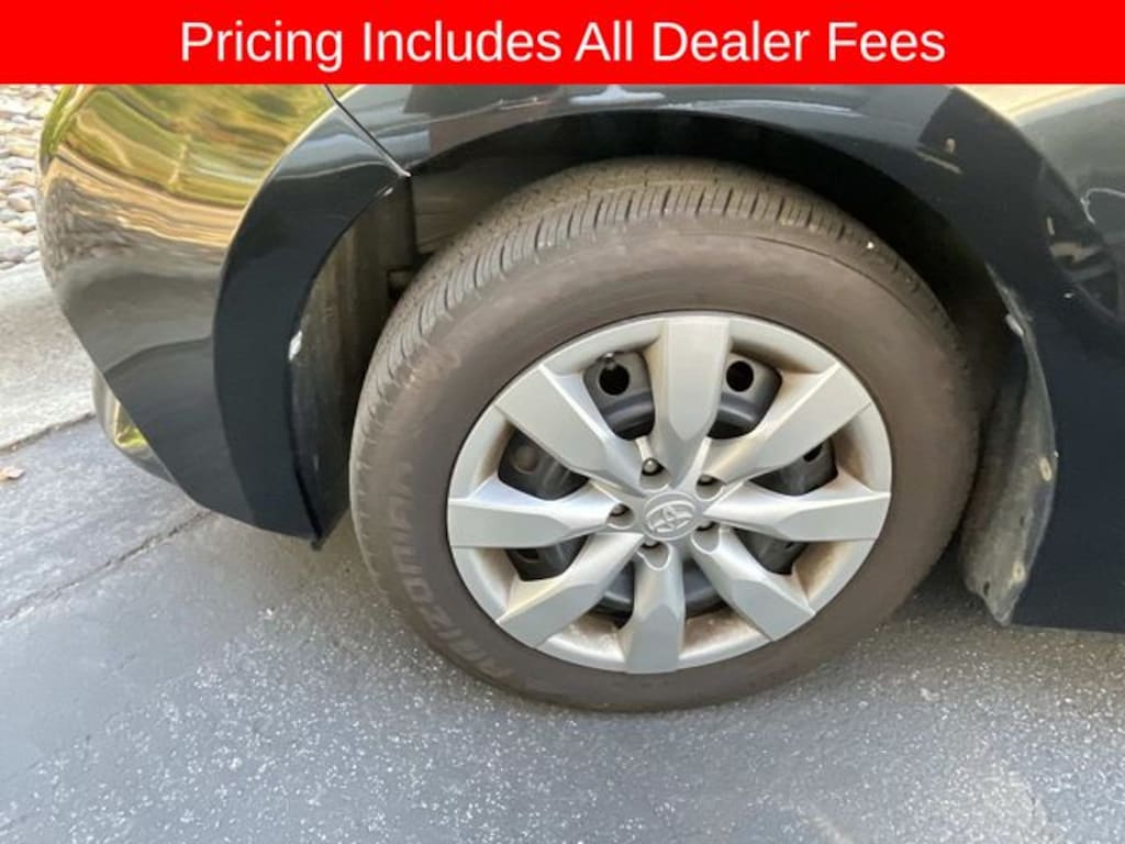 Used 2015 Toyota Corolla LE Sedan