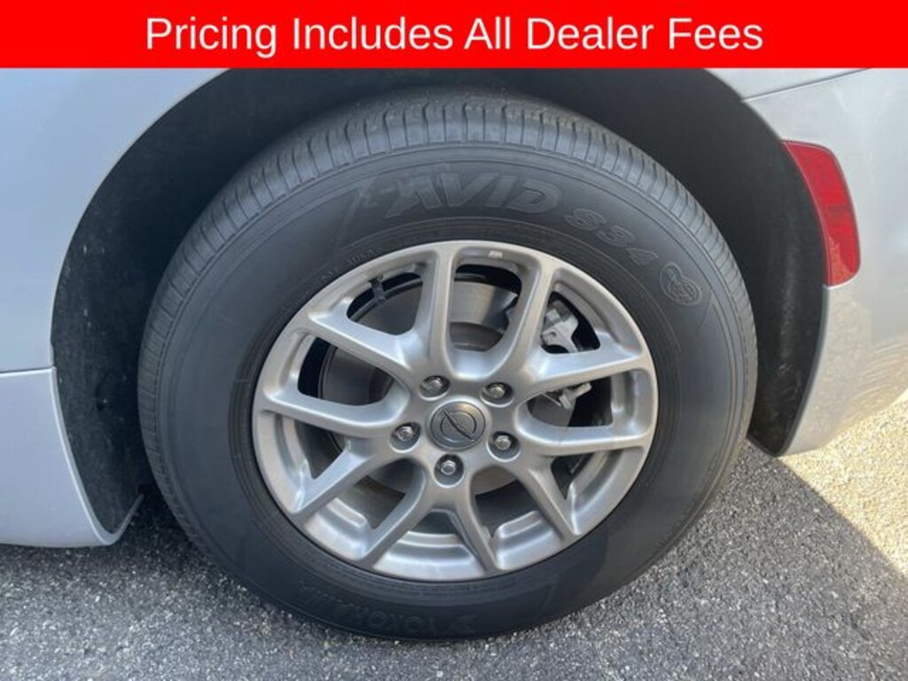 Used 2024 Chrysler Pacifica Touring L Minivan/Van
