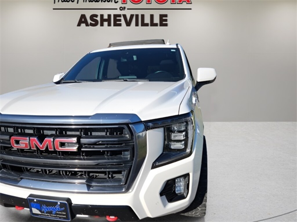 Used 2022 GMC Yukon XL AT4 SUV