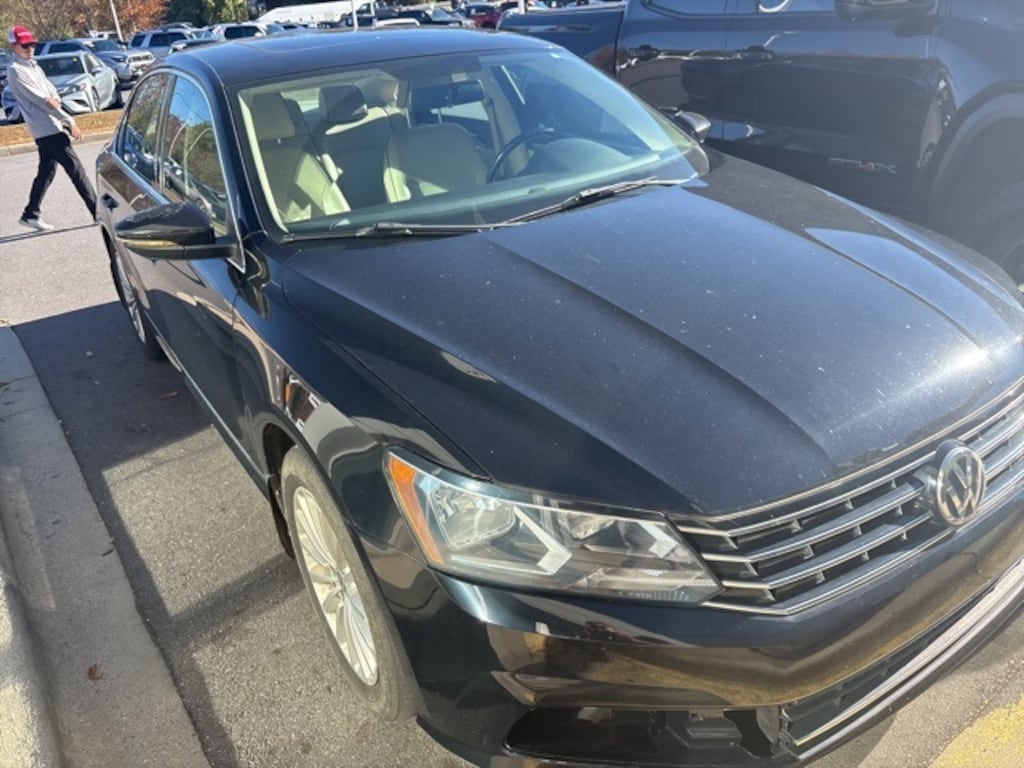 Used 2016 Volkswagen Passat 1.8T SE Sedan
