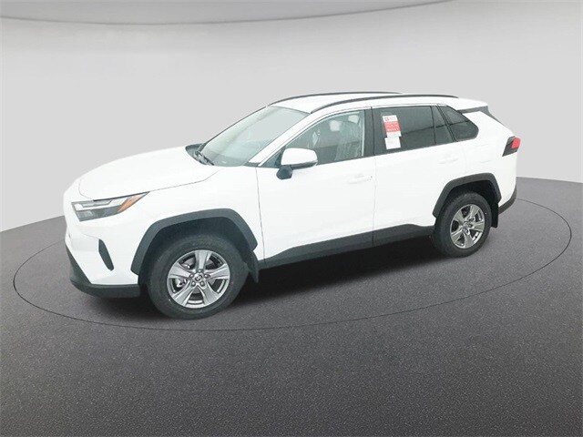 2025 Toyota RAV4 XLE photo 2