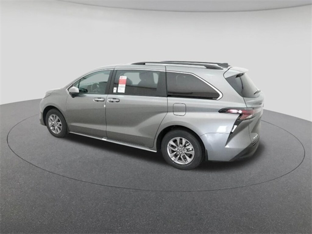 New 2026 Toyota Sienna XLE 7 Passenger Van Passenger Van
