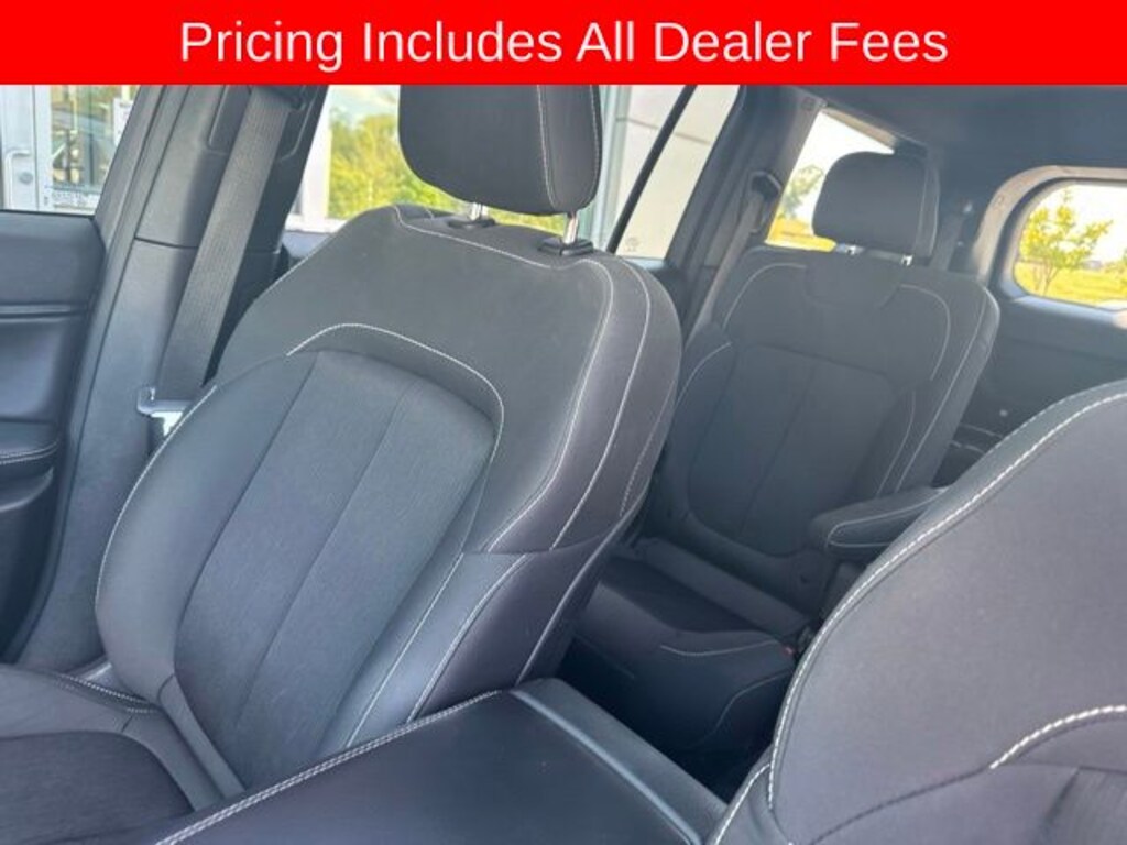 Used 2025 Jeep Grand Cherokee L Laredo SUV