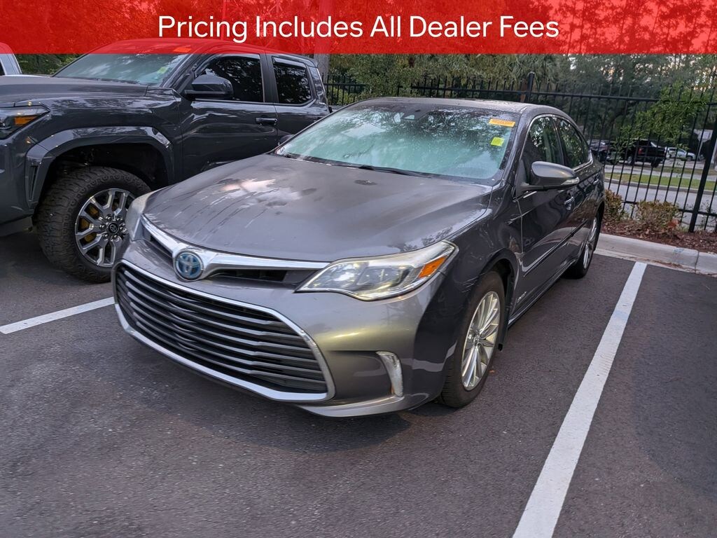 Used 2018 Toyota Avalon Hybrid Limited Sedan