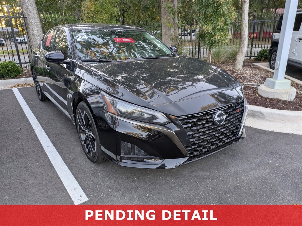 2024 Nissan Altima SR