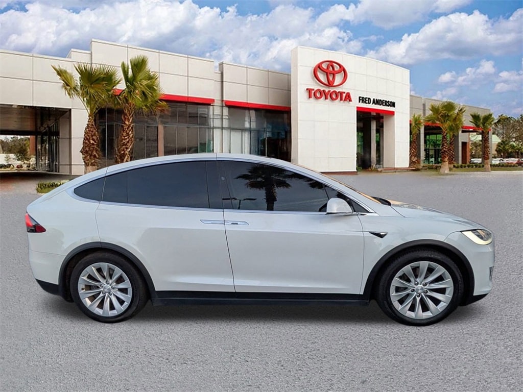 Used 2018 Tesla Model X 75D SUV