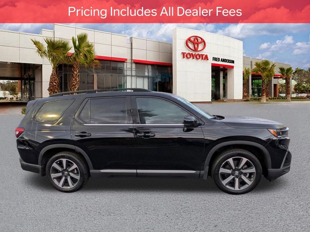 Used 2025 Honda Pilot Touring SUV