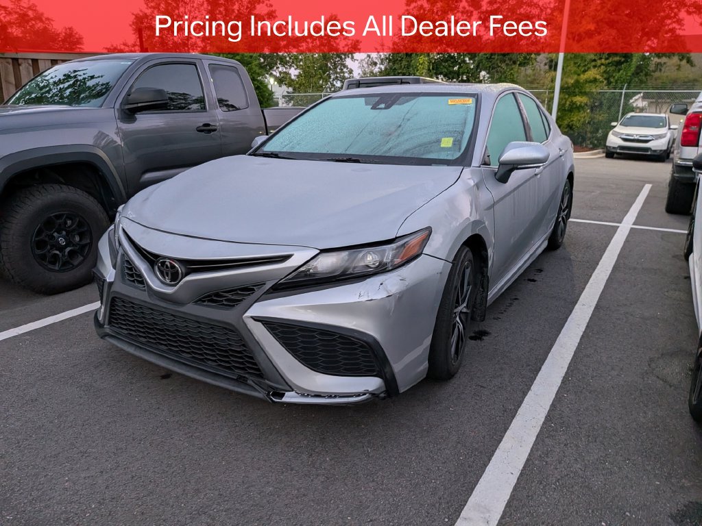 Used 2022 Toyota Camry SE Sedan
