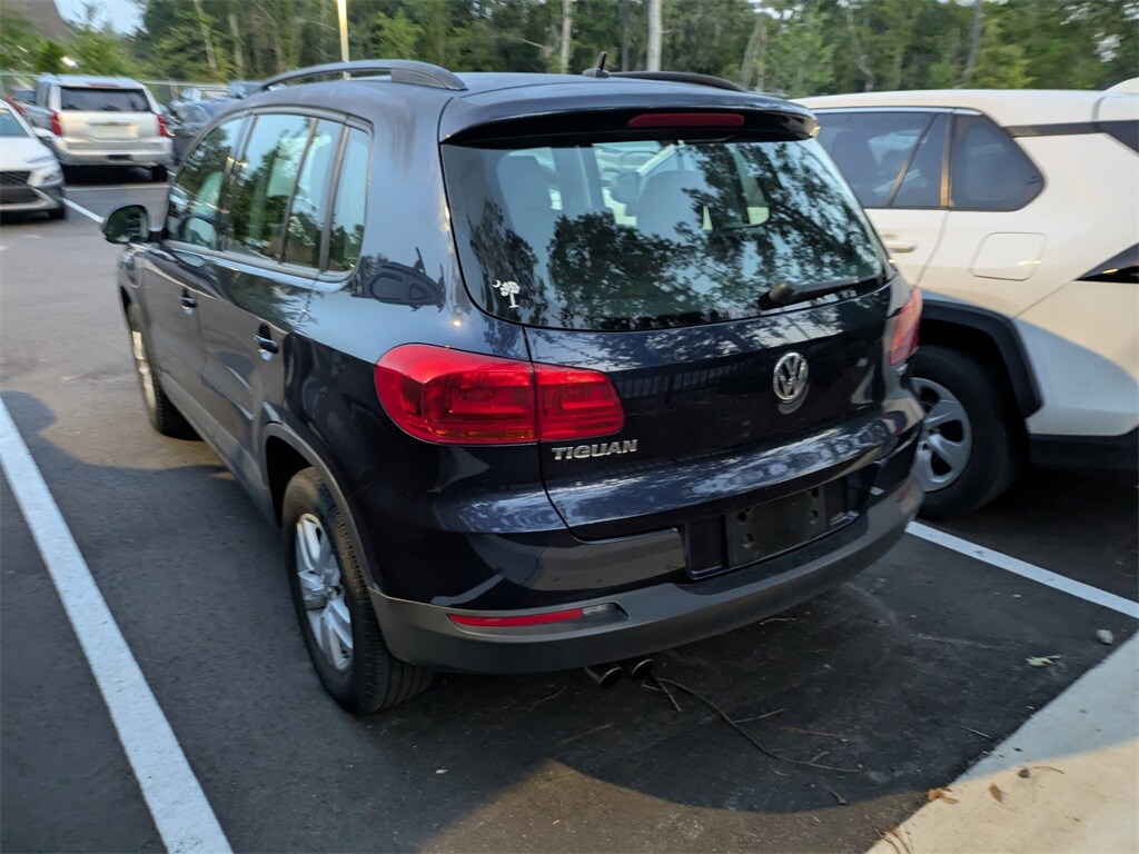2016 Volkswagen Tiguan S photo 4