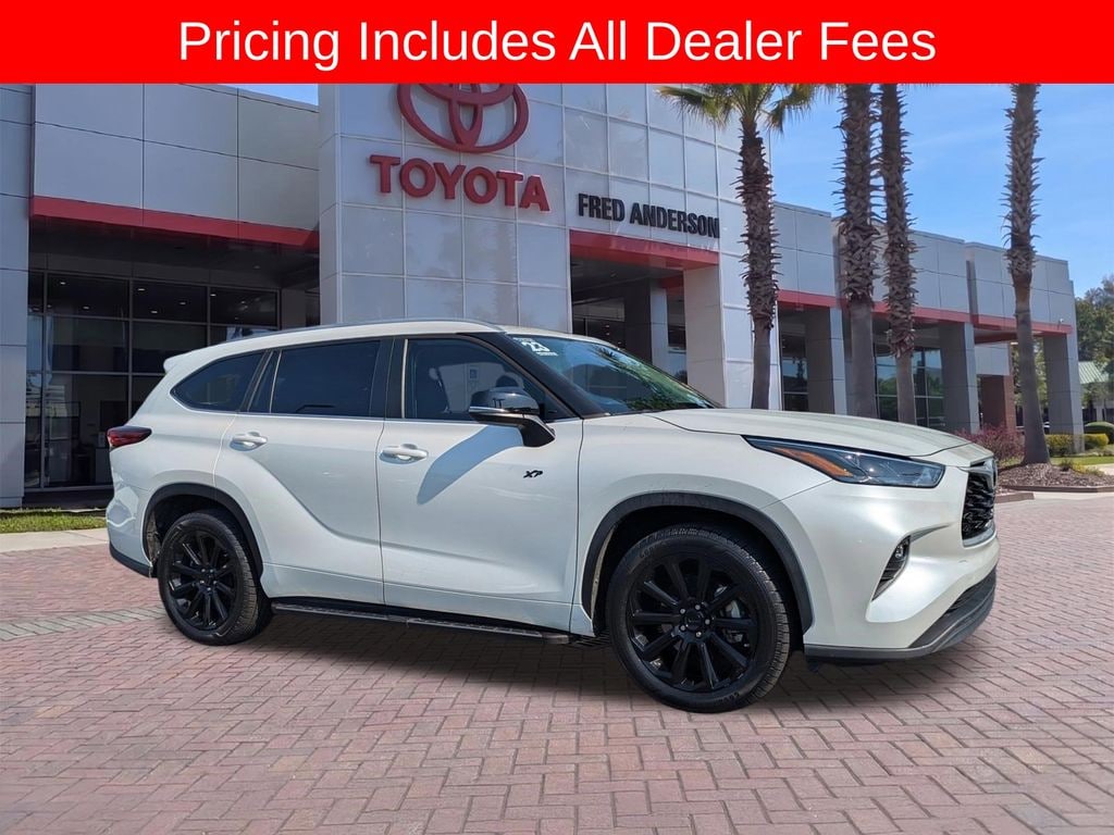 Used 2023 Toyota Highlander XLE SUV