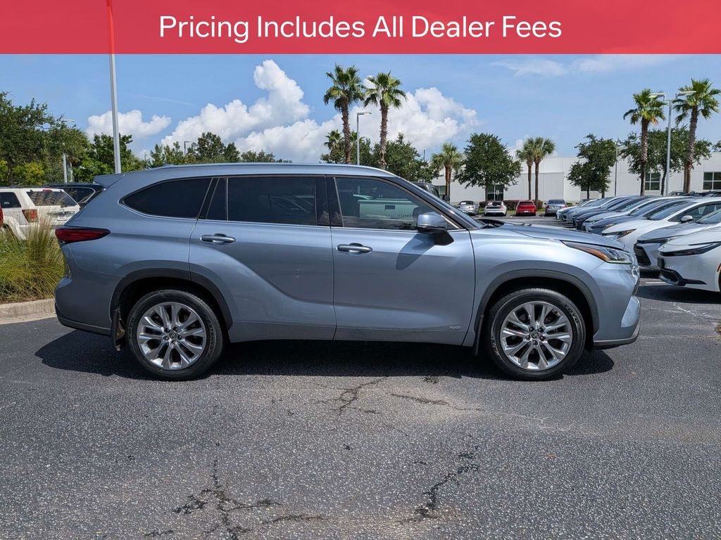 Used 2023 Toyota Highlander Hybrid Limited SUV