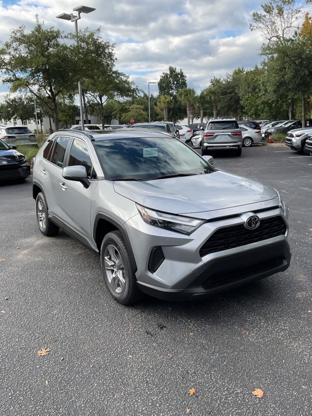 New 2025 Toyota RAV4 Hybrid XLE SUV