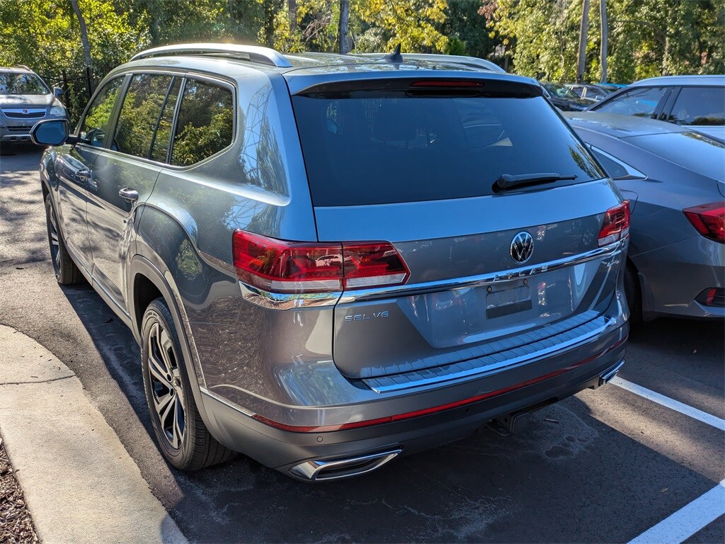 2023 Volkswagen Atlas SEL photo 4