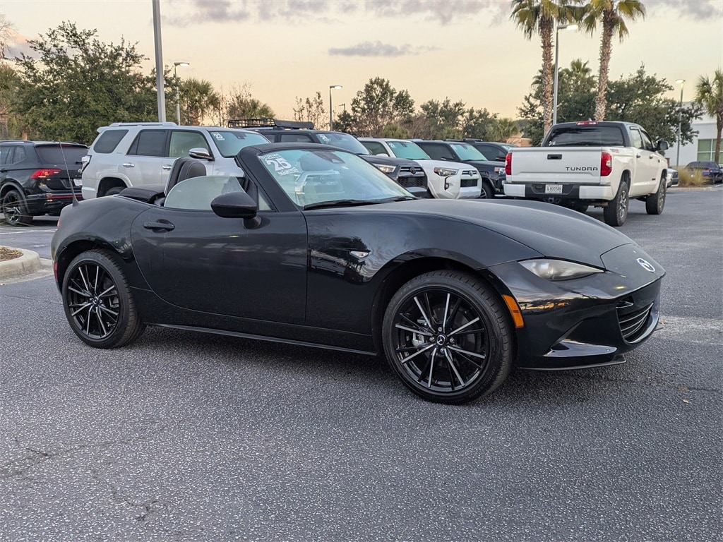 2025 Mazda MX-5 Miata Grand Touring's photo