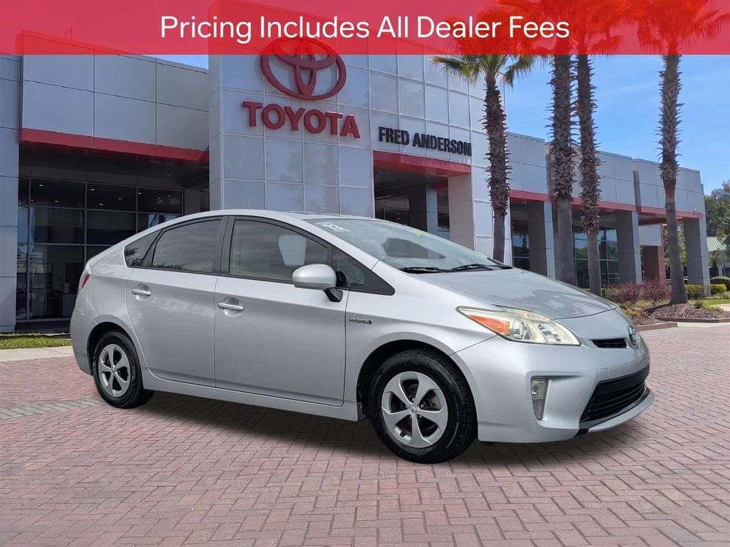 2013 Toyota Prius Three's photo