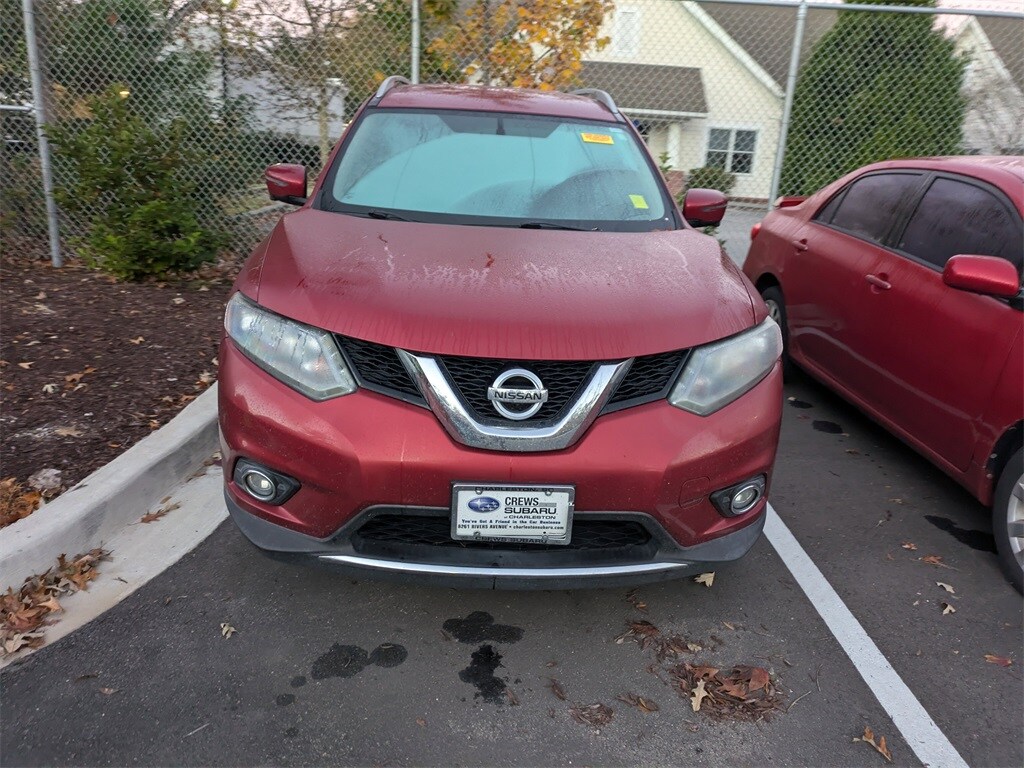 2016 Nissan Rogue SL photo 2