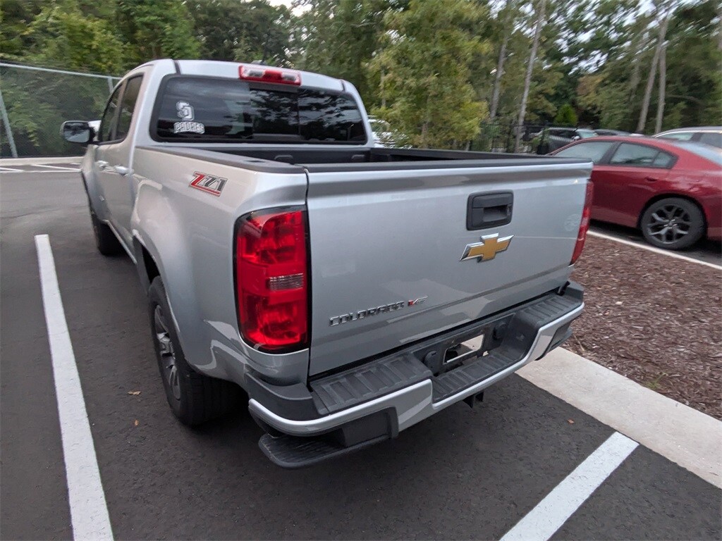 2017 Chevrolet Colorado Z71 photo 3