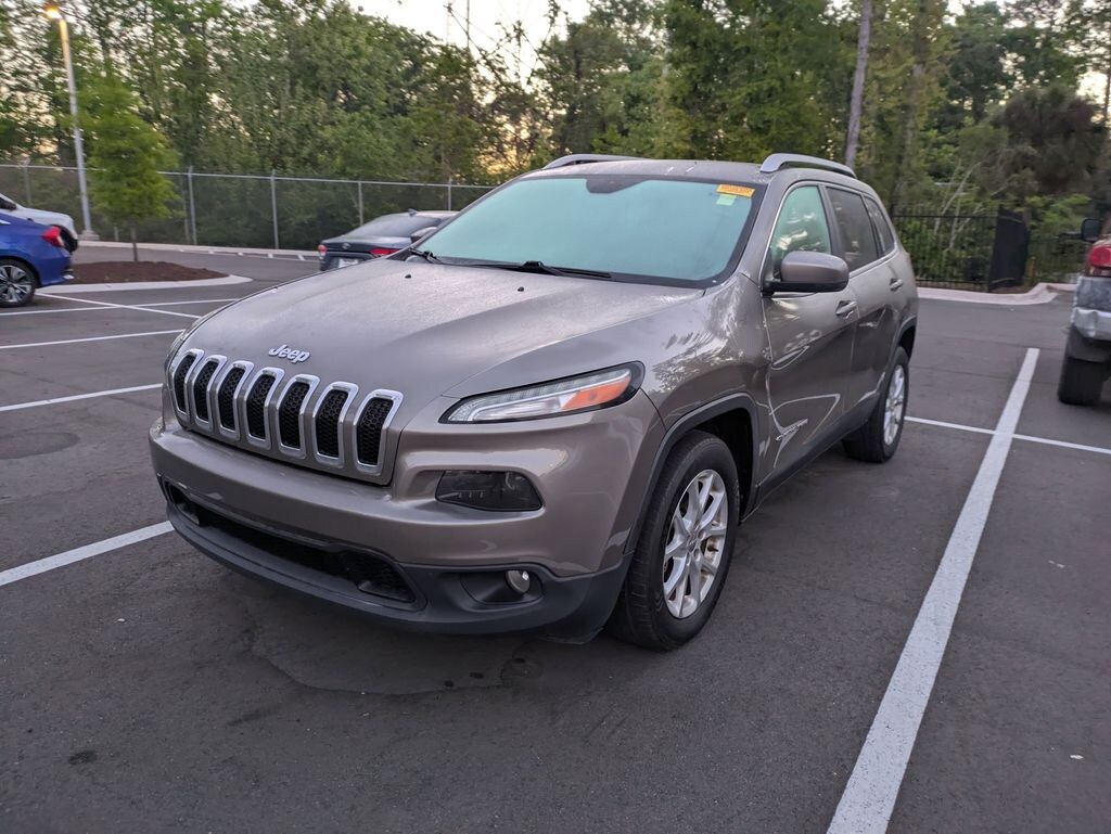 Used 2016 Jeep Cherokee Latitude SUV