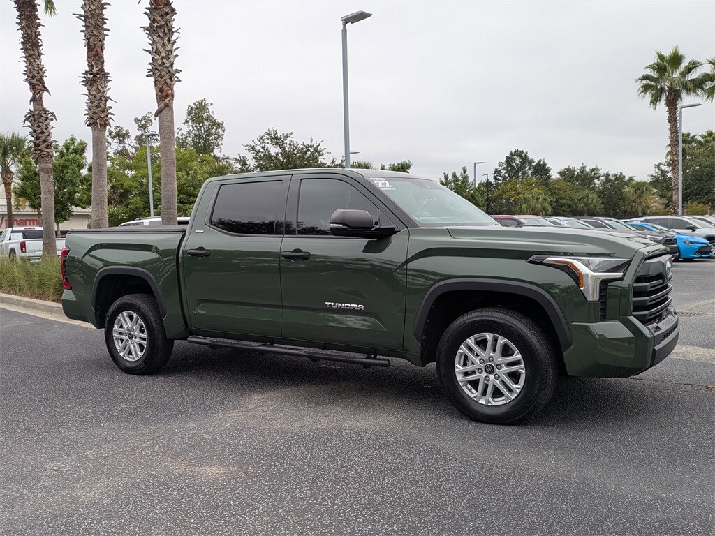 2022 Toyota Tundra SR5 photo 2