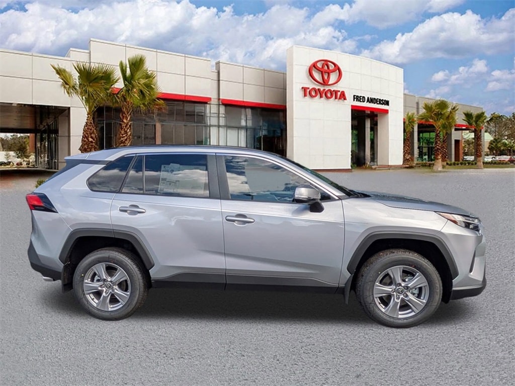 New 2025 Toyota RAV4 XLE SUV