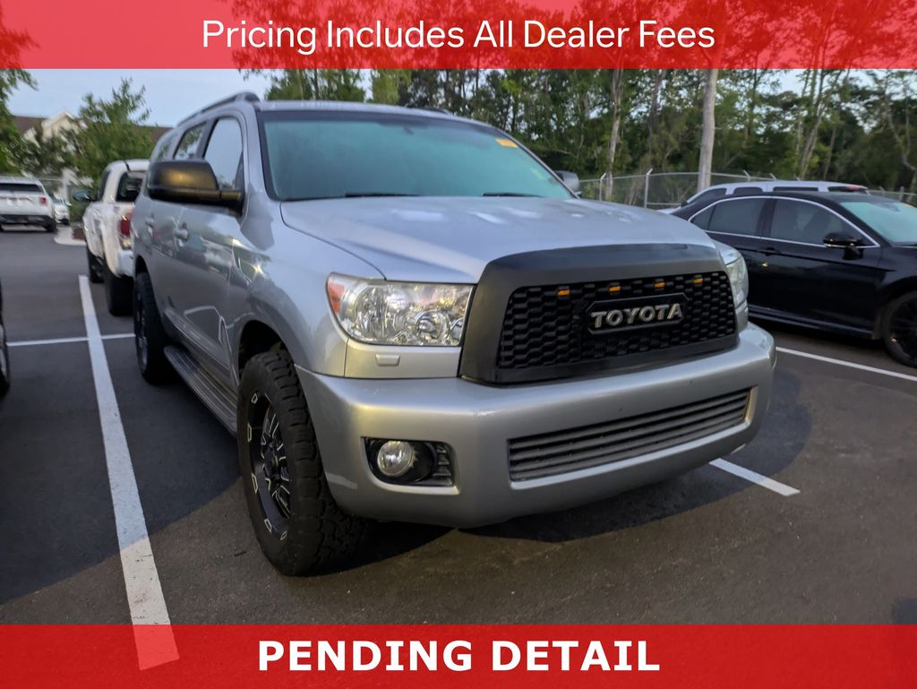 2012 Toyota Sequoia 5.7 Auto SR5's photo