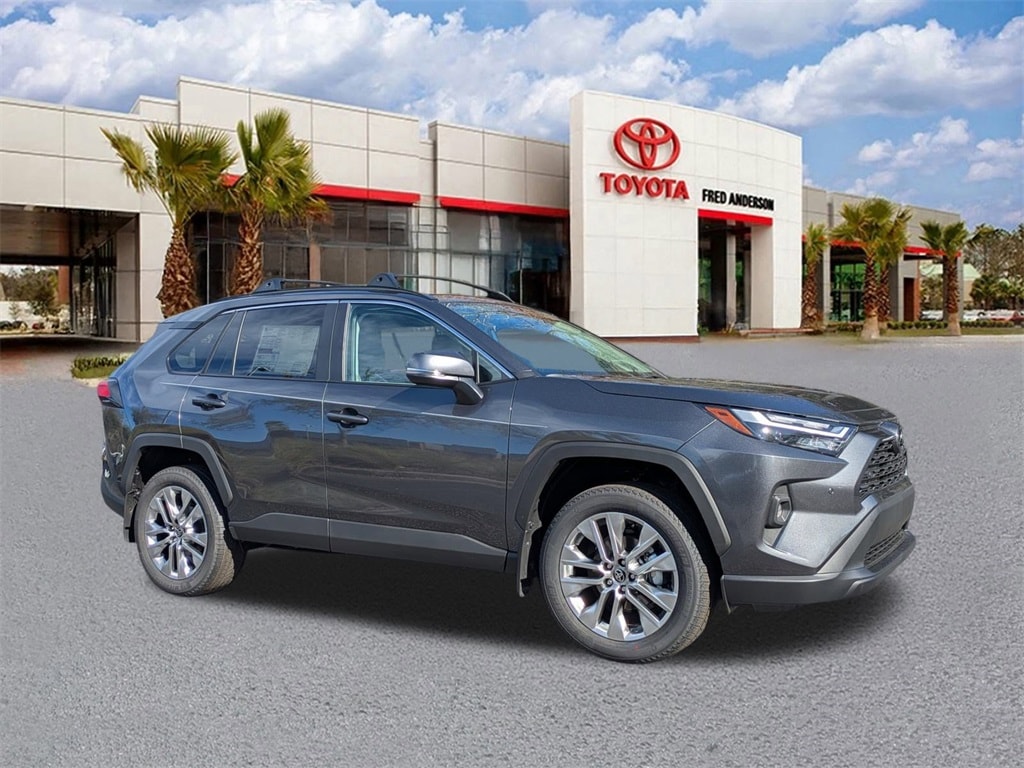 2025 Toyota RAV4 XLE Premium's photo