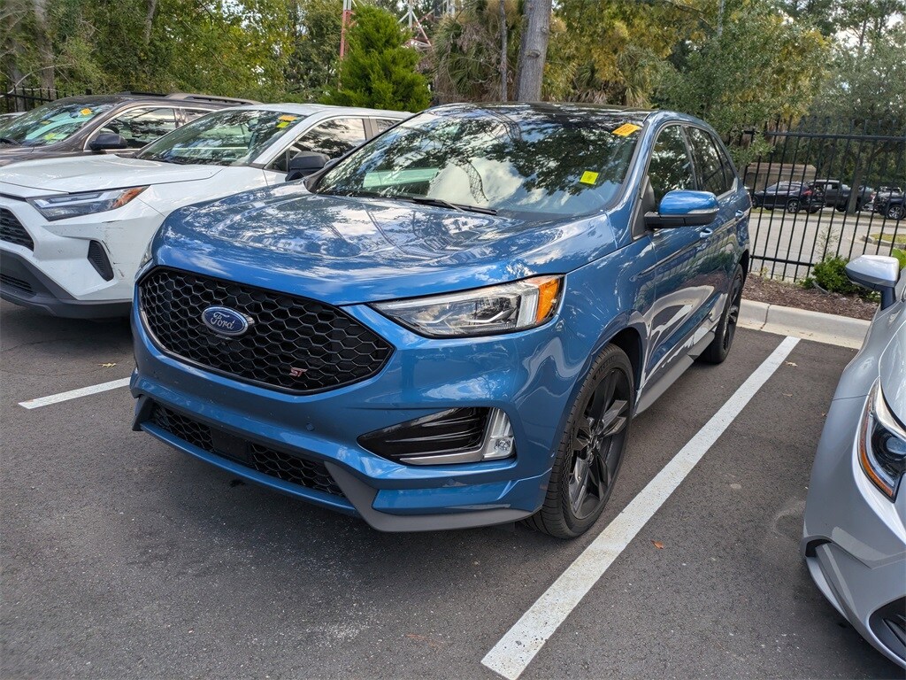 2019 Ford Edge ST photo 3
