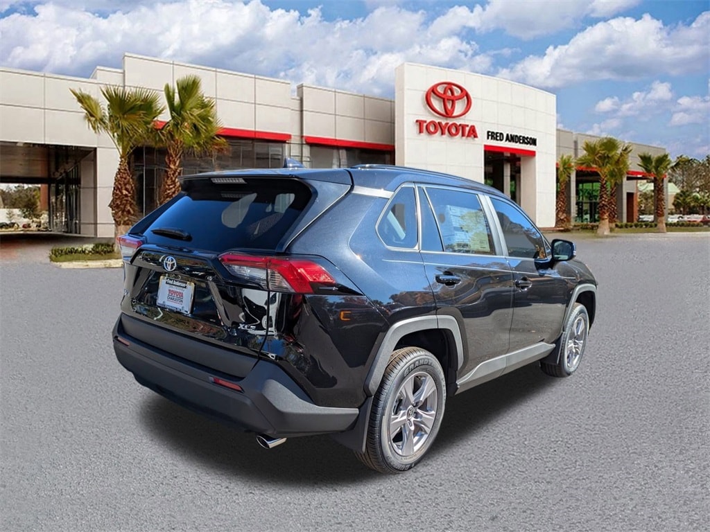 New 2025 Toyota RAV4 XLE SUV