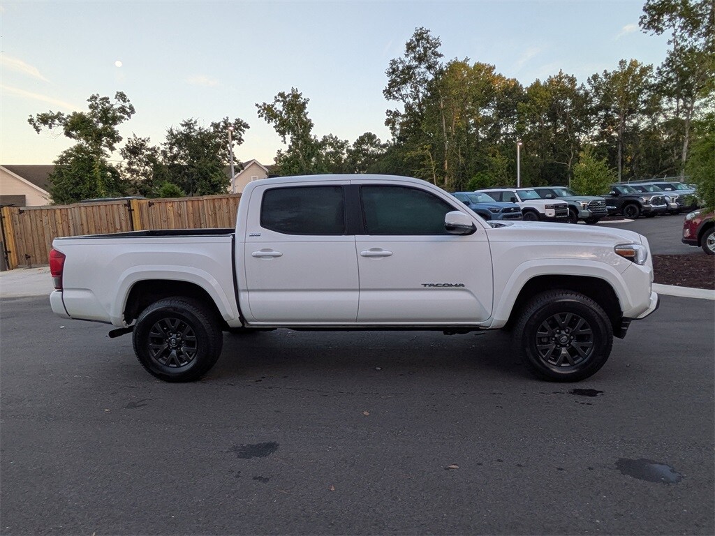 2023 Toyota Tacoma SR5 photo 2