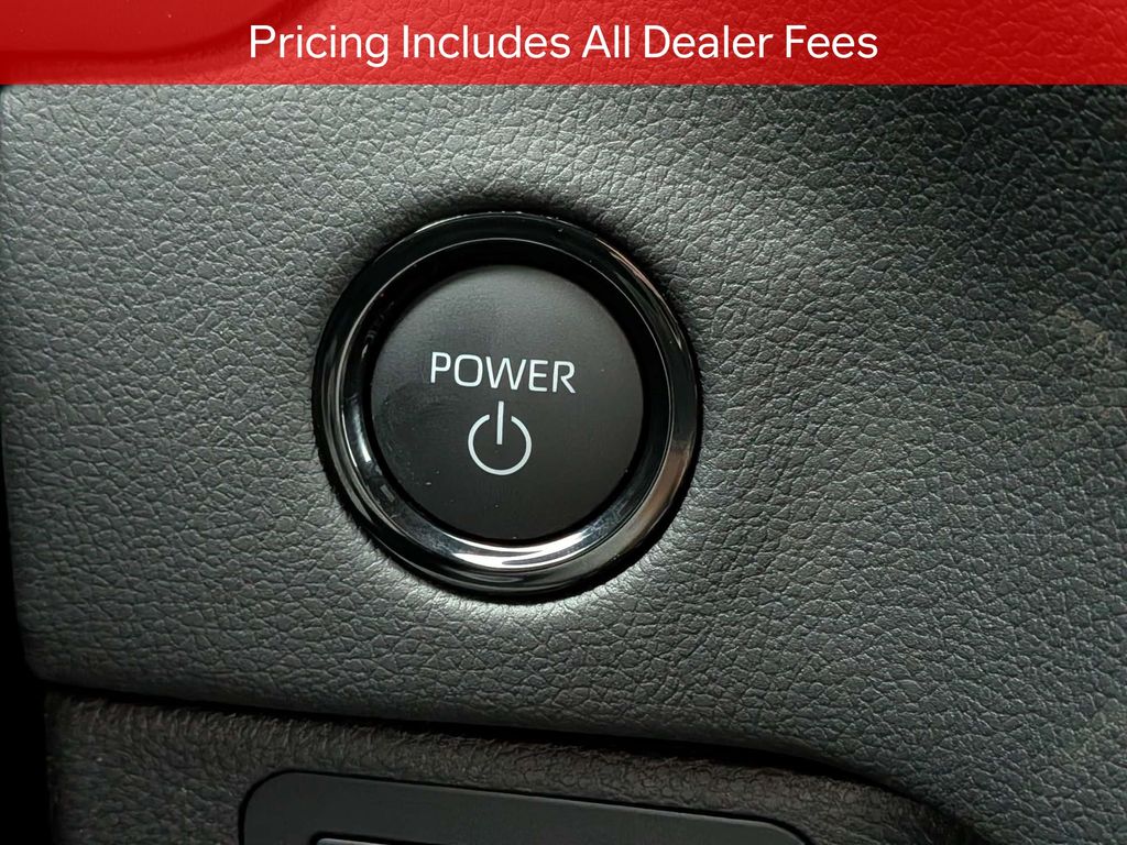 2026 Toyota Tundra Limited - Photo 29