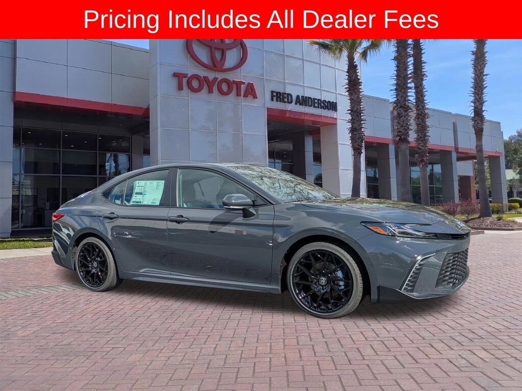New 2026 Toyota Camry SE Sedan