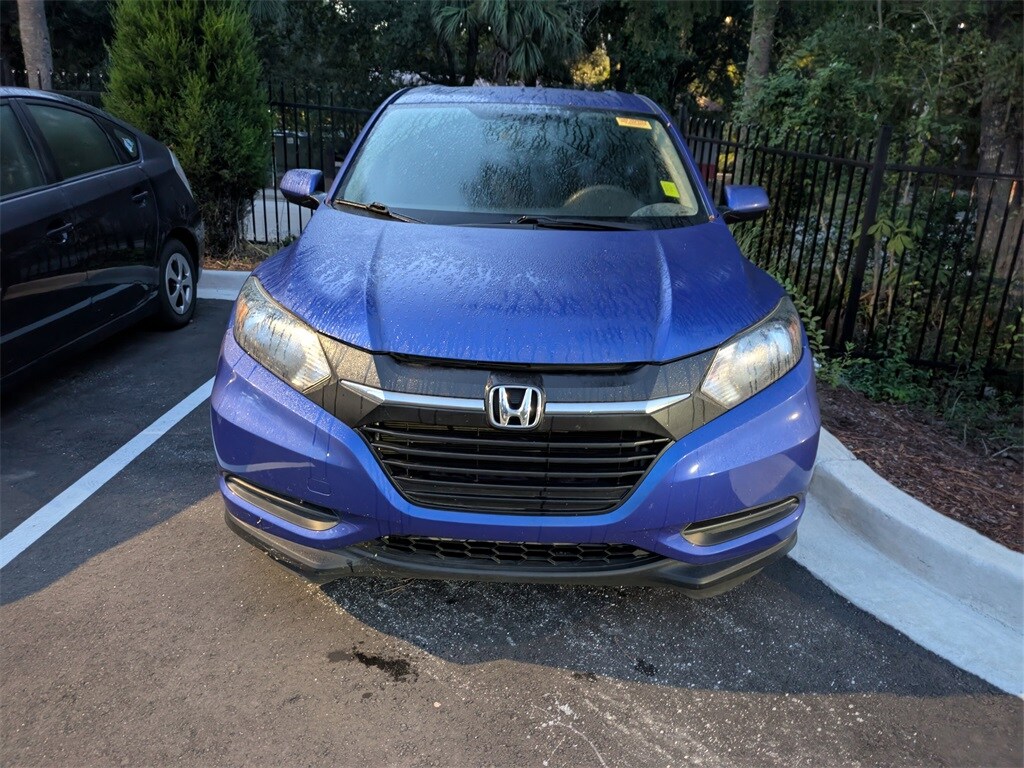 2018 Honda HR-V LX photo 2