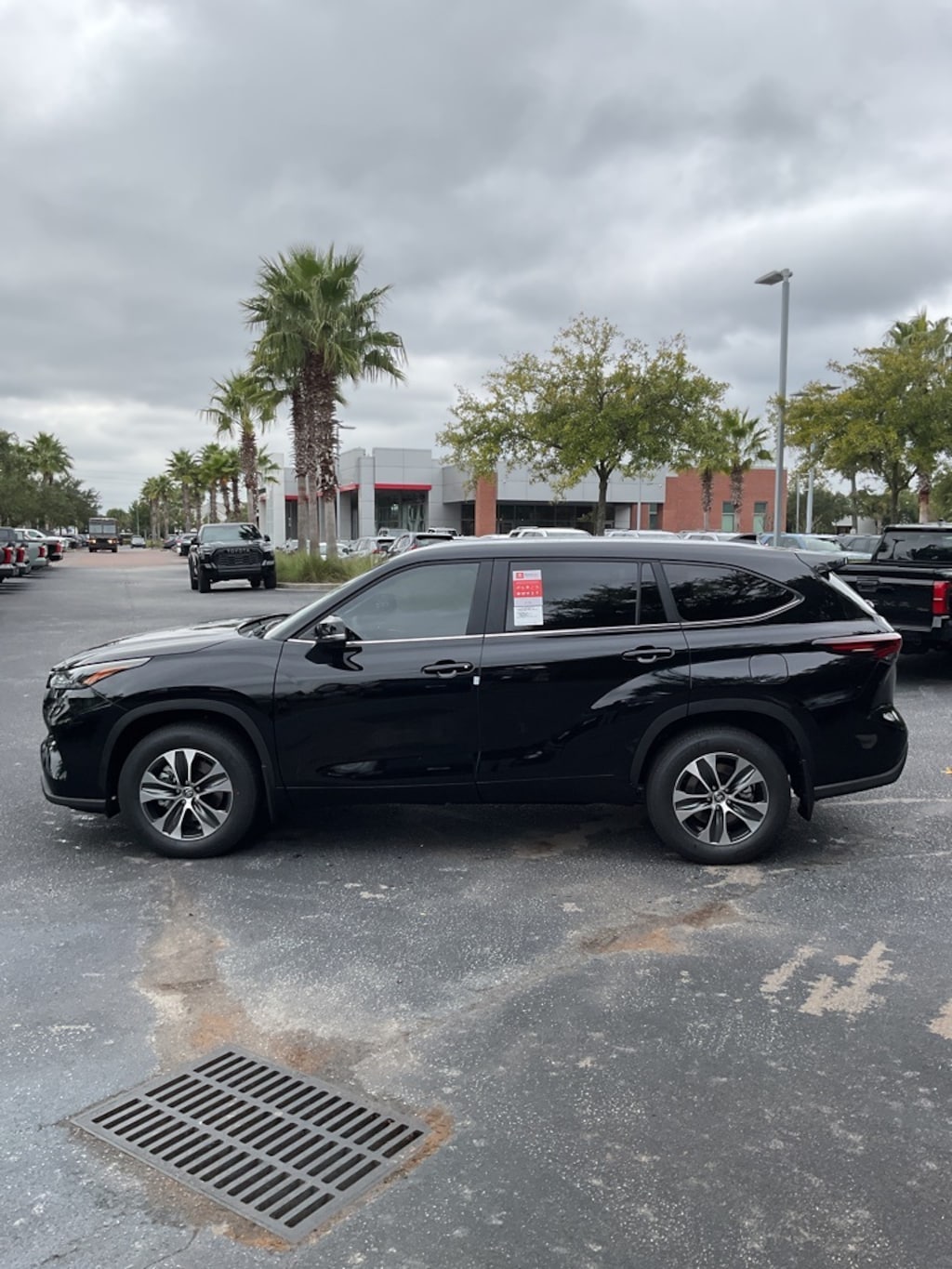 New 2026 Toyota Highlander XLE SUV