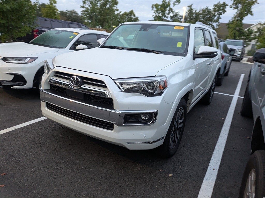 2024 Toyota 4Runner Limited photo 3