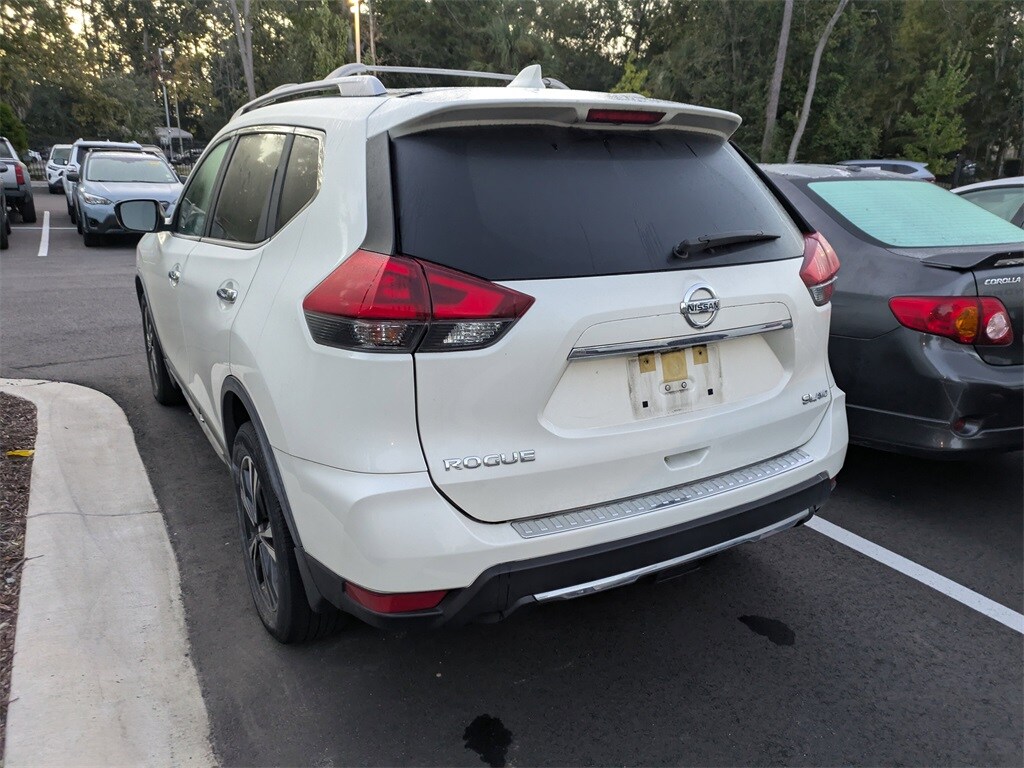 2018 Nissan Rogue SL photo 3