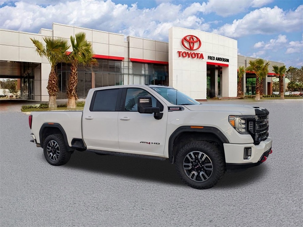 2022 GMC Sierra 2500HD AT4's photo