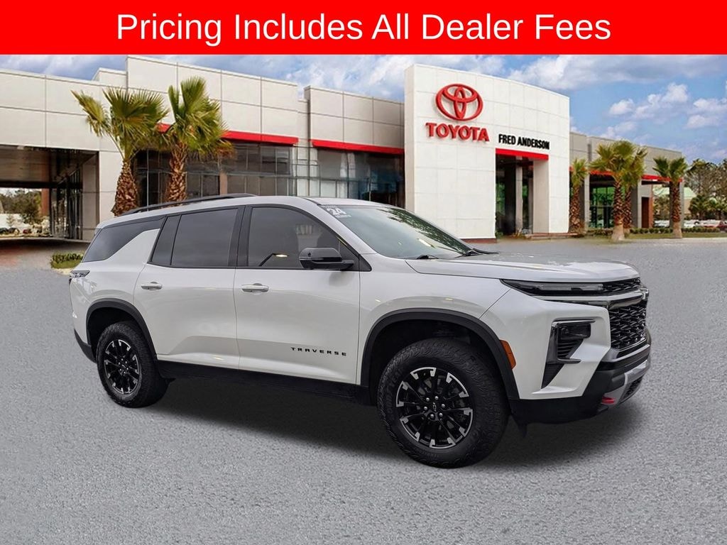 Used 2024 Chevrolet Traverse Z71 SUV
